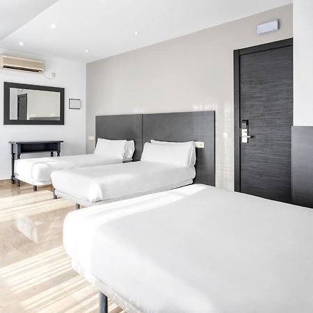 Hotel Victoria Valdemoro Exteriör bild
