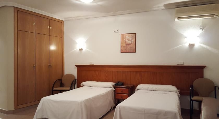 Hotel Victoria Valdemoro Exteriör bild