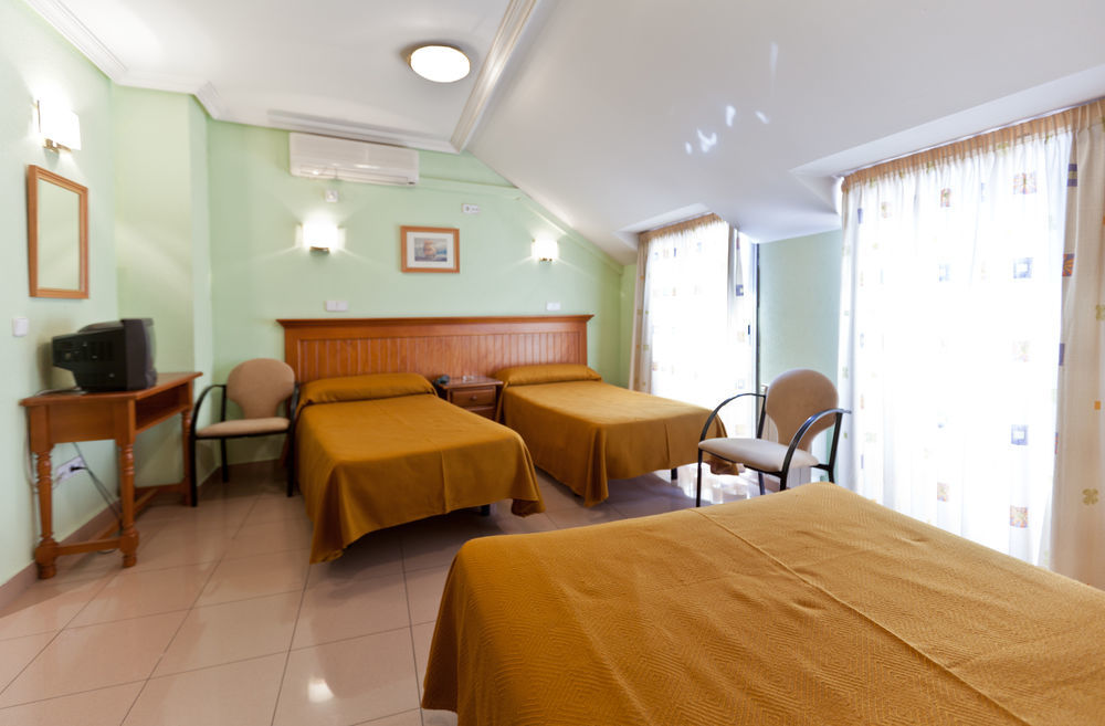 Hotel Victoria Valdemoro Exteriör bild